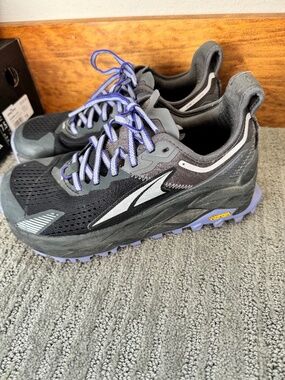 Altra Off Road Running Shoes Olympus size 7